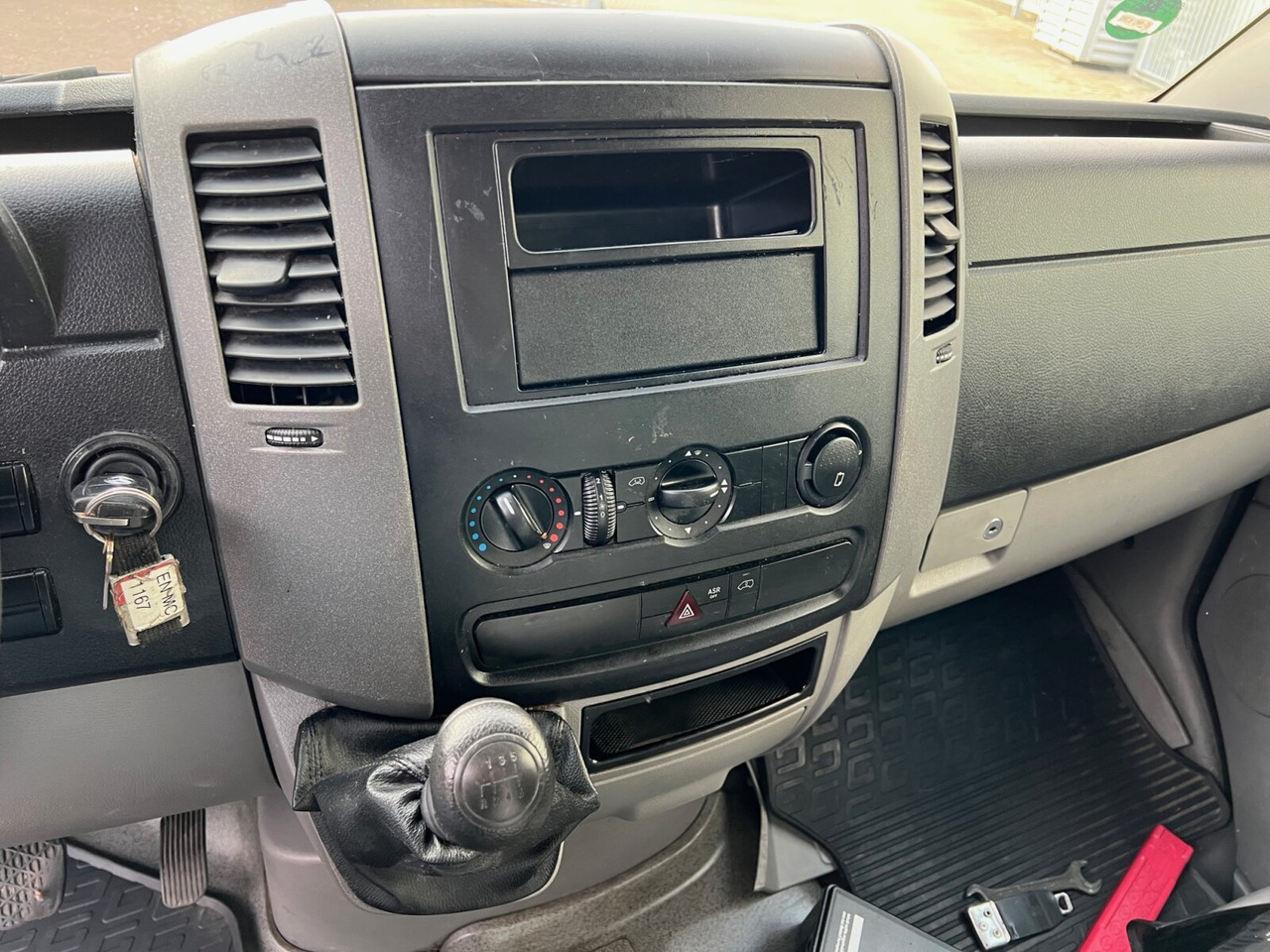 Mercedes-Benz Sprinter 313 CDI 4x2 Sprinter 313 CDI 4x2, 5x Vorhanden! - 厢式货车:图4 Mercedes-Benz Sprinter 313 CDI 4x2 Sprinter 313 CDI 4x2, 5x Vorhanden! - 厢式货车:图4
