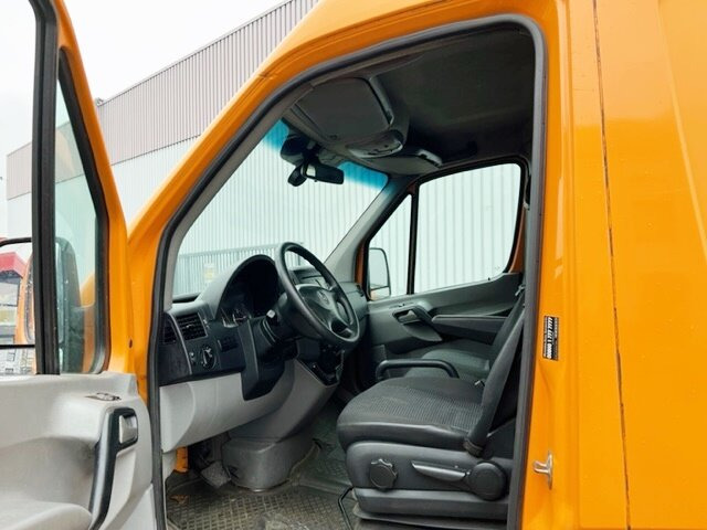 Mercedes-Benz Sprinter 515 CDI 4x2 Sprinter 515 CDI 4x2 - 无侧窗厢式货车:图3 Mercedes-Benz Sprinter 515 CDI 4x2 Sprinter 515 CDI 4x2 - 无侧窗厢式货车:图3