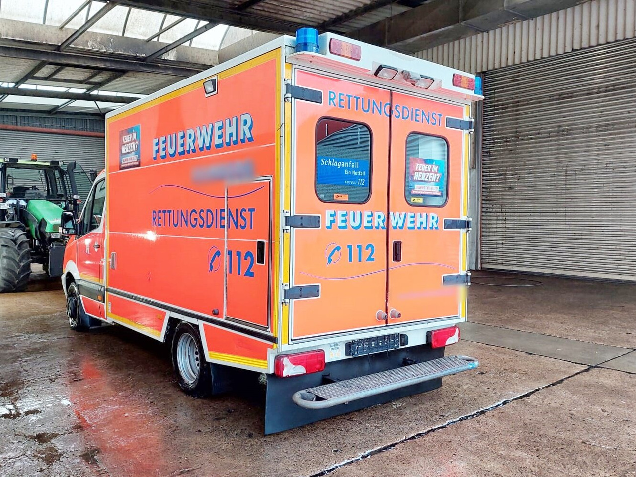 Mercedes-Benz Sprinter 516 CDI 4x2 Sprinter 516 CDI 4x2, Rettungswagen, Retarder - 消防车:图5 Mercedes-Benz Sprinter 516 CDI 4x2 Sprinter 516 CDI 4x2, Rettungswagen, Retarder - 消防车:图5