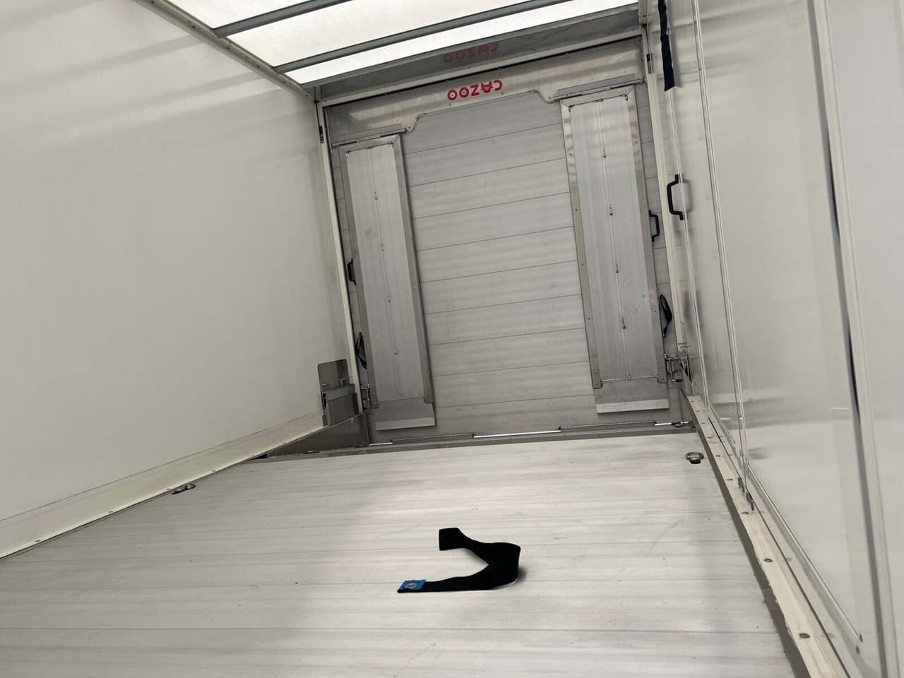 Mercedes-Benz Sprinter 516 FG 4x2 Sprinter 516 FG 4x2, MBUX, Autotransporter Comear - 无侧窗厢式货车:图4 Mercedes-Benz Sprinter 516 FG 4x2 Sprinter 516 FG 4x2, MBUX, Autotransporter Comear - 无侧窗厢式货车:图4