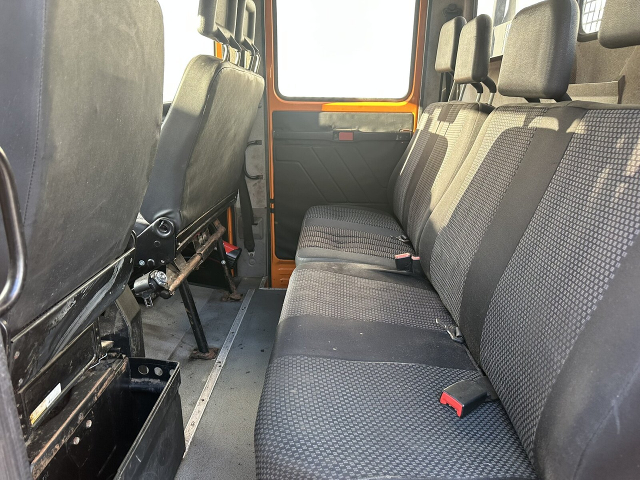 Mercedes-Benz Vario 813 D 4x2 Doka Vario 813 D 4x2 Doka, Meiller Kipper - 翻斗车:图2 Mercedes-Benz Vario 813 D 4x2 Doka Vario 813 D 4x2 Doka, Meiller Kipper - 翻斗车:图2