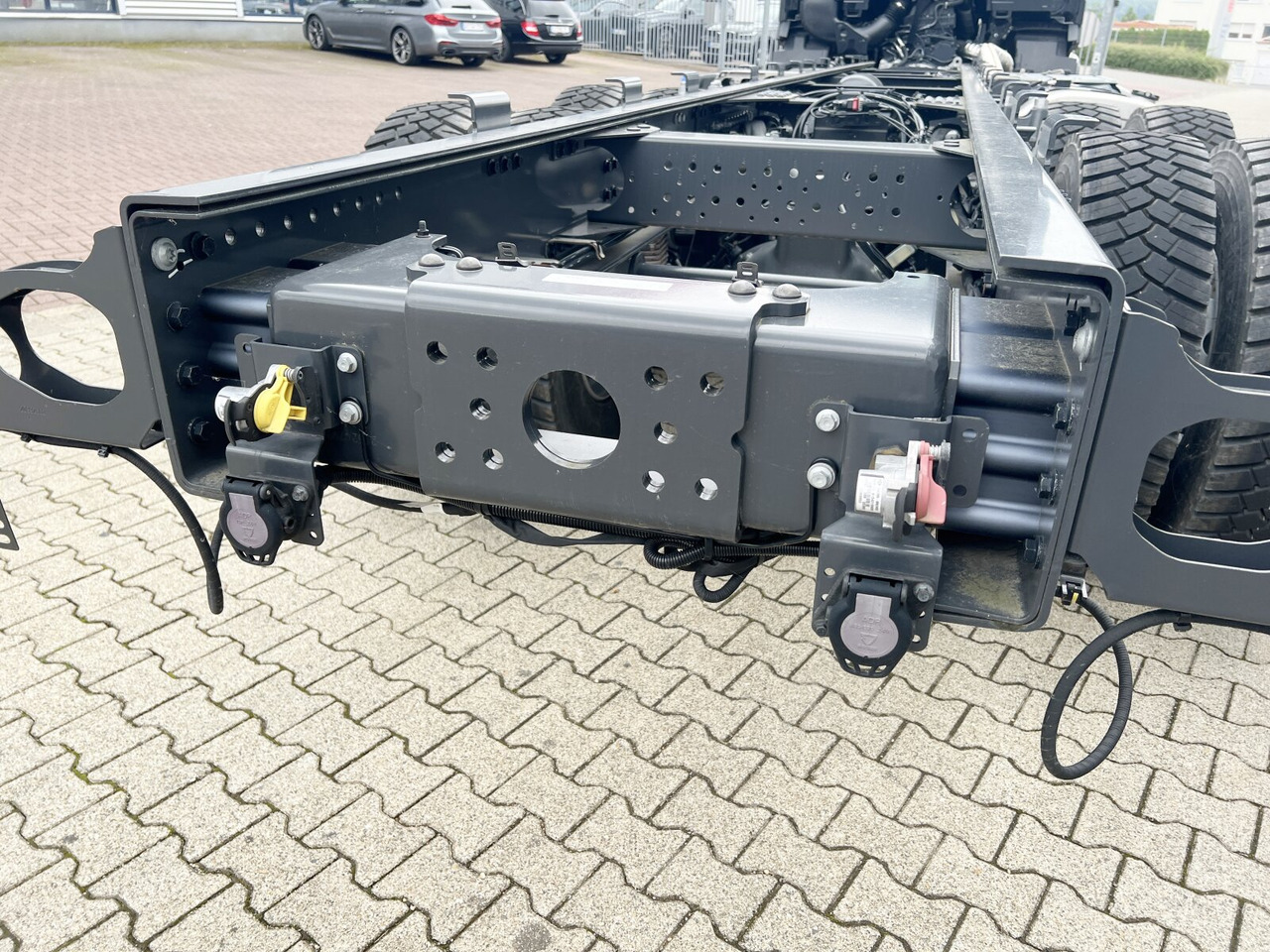 Renault C 480 8x4 C 480 8x4, Kran 15-35m/t - 吊钩升降车, 起重车:图3 Renault C 480 8x4 C 480 8x4, Kran 15-35m/t - 吊钩升降车, 起重车:图3