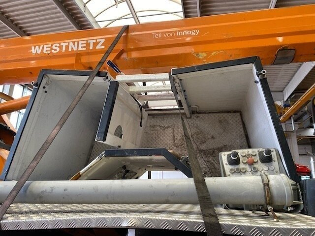 Ruthmann T220.1 S12 UNFALLSCHADEN! T220.1 S12 UNFALLSCHADEN! - 装载起重机:图3 Ruthmann T220.1 S12 UNFALLSCHADEN! T220.1 S12 UNFALLSCHADEN! - 装载起重机:图3
