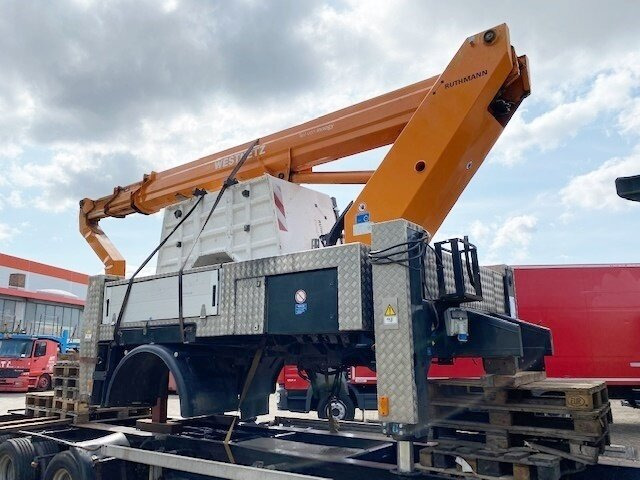 装载起重机 Ruthmann T220.1 S12 UNFALLSCHADEN! T220.1 S12 UNFALLSCHADEN!:图9 装载起重机 Ruthmann T220.1 S12 UNFALLSCHADEN! T220.1 S12 UNFALLSCHADEN!:图9