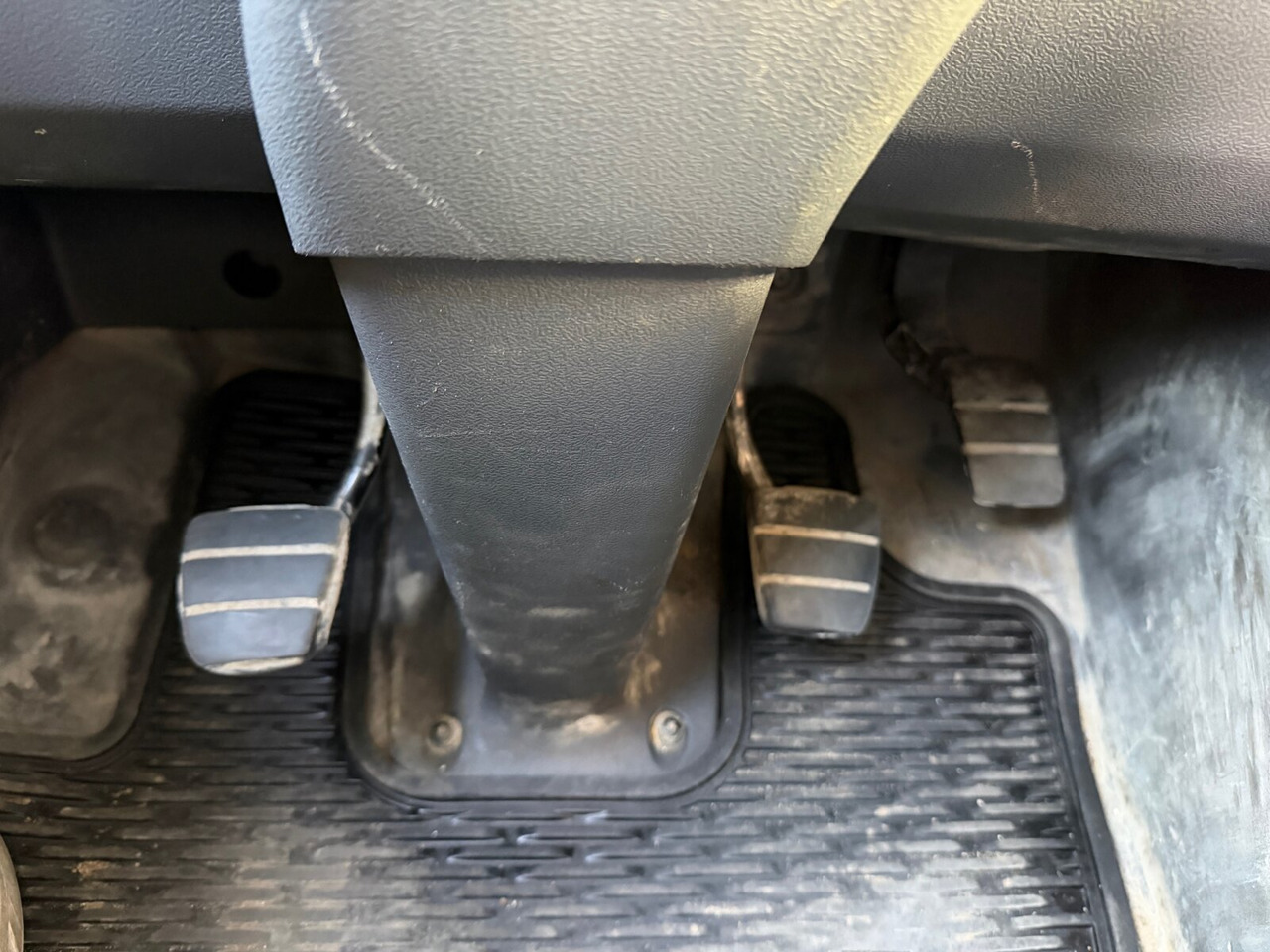 箕斗装载车 Scania P 320/400 6x2-4 P 320/400 6x2-4, Lenk-/Liftachse, Tele-Absetzanlage, Funk：图7