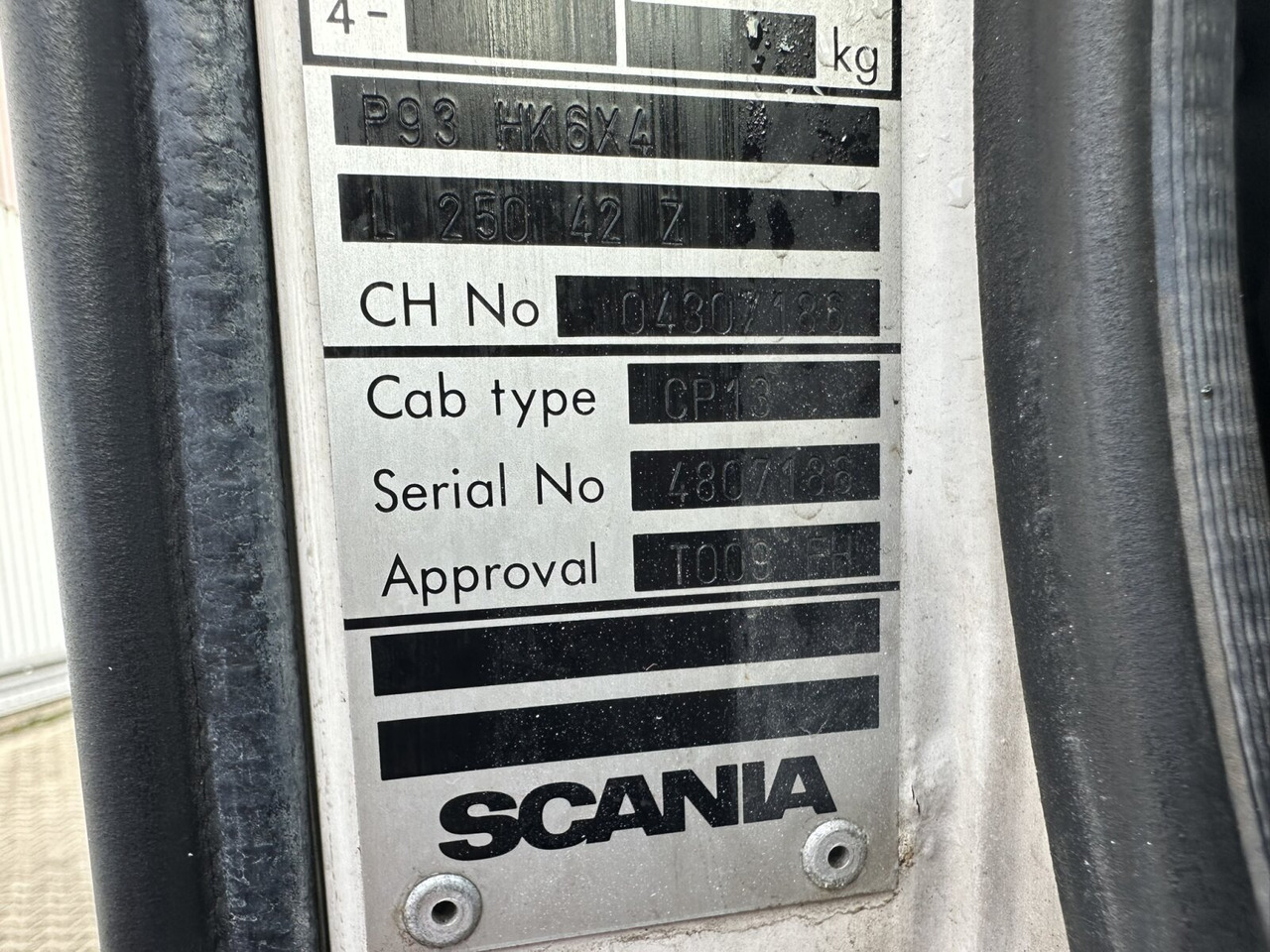 Scania P93 HK 250 6x4L P93 HK 250 6x4L, Abrollkipper - 吊钩升降车:图2 Scania P93 HK 250 6x4L P93 HK 250 6x4L, Abrollkipper - 吊钩升降车:图2