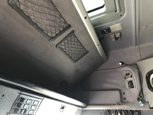 牵引车 Scania R124 L 420 4x2 R124 L 420 4x2, Retarder, Hydraulik:图7 牵引车 Scania R124 L 420 4x2 R124 L 420 4x2, Retarder, Hydraulik:图7