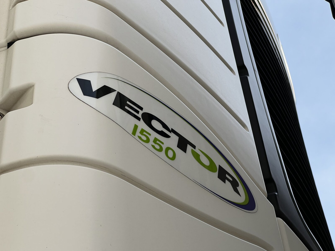 Schmitz Cargobull SKO 24/L-13.4 FP 45 SKO 24/L-13.4 FP 25 45 COOL, Mega, Doppelstock - 冷藏半拖车:图3 Schmitz Cargobull SKO 24/L-13.4 FP 45 SKO 24/L-13.4 FP 25 45 COOL, Mega, Doppelstock - 冷藏半拖车:图3