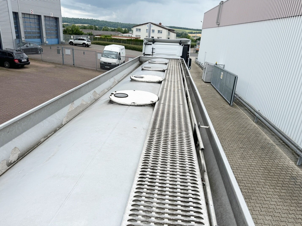 液罐半拖车 Schrader Z-STA 24-42.7/4 Tankauflieger Z-STA 24-42.7/4, 4 Kammern, ca. 42700l, 2x Liftachse, Oben-/Untenbefüllung：图15
