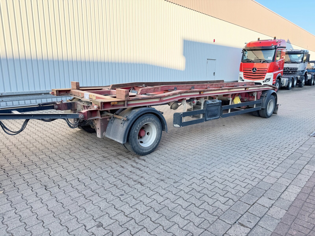 Schwarzmüller Abrollanhänger Abrollanhänger - 滚出式/ 箕斗拖车:图1 Schwarzmüller Abrollanhänger Abrollanhänger - 滚出式/ 箕斗拖车:图1