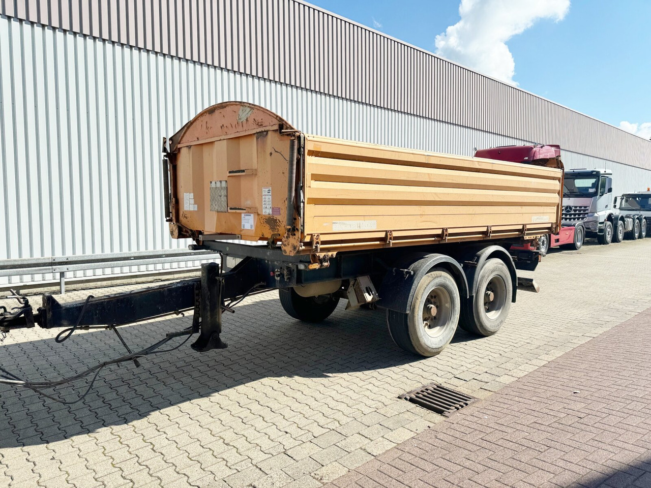 Schwarzmüller TKA 18 TKA 18, Alu-Bordwände, ca. 11m³ - 翻斗拖车:图3 Schwarzmüller TKA 18 TKA 18, Alu-Bordwände, ca. 11m³ - 翻斗拖车:图3