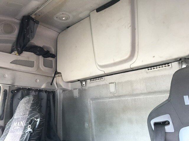 Stralis AS440S45 T/P 4x2 ONLY FOR SPAREPARTS!!! Stralis AS440S45 T/P 4x2 ActiveSpace - 牵引车:图3 Stralis AS440S45 T/P 4x2 ONLY FOR SPAREPARTS!!! Stralis AS440S45 T/P 4x2 ActiveSpace - 牵引车:图3