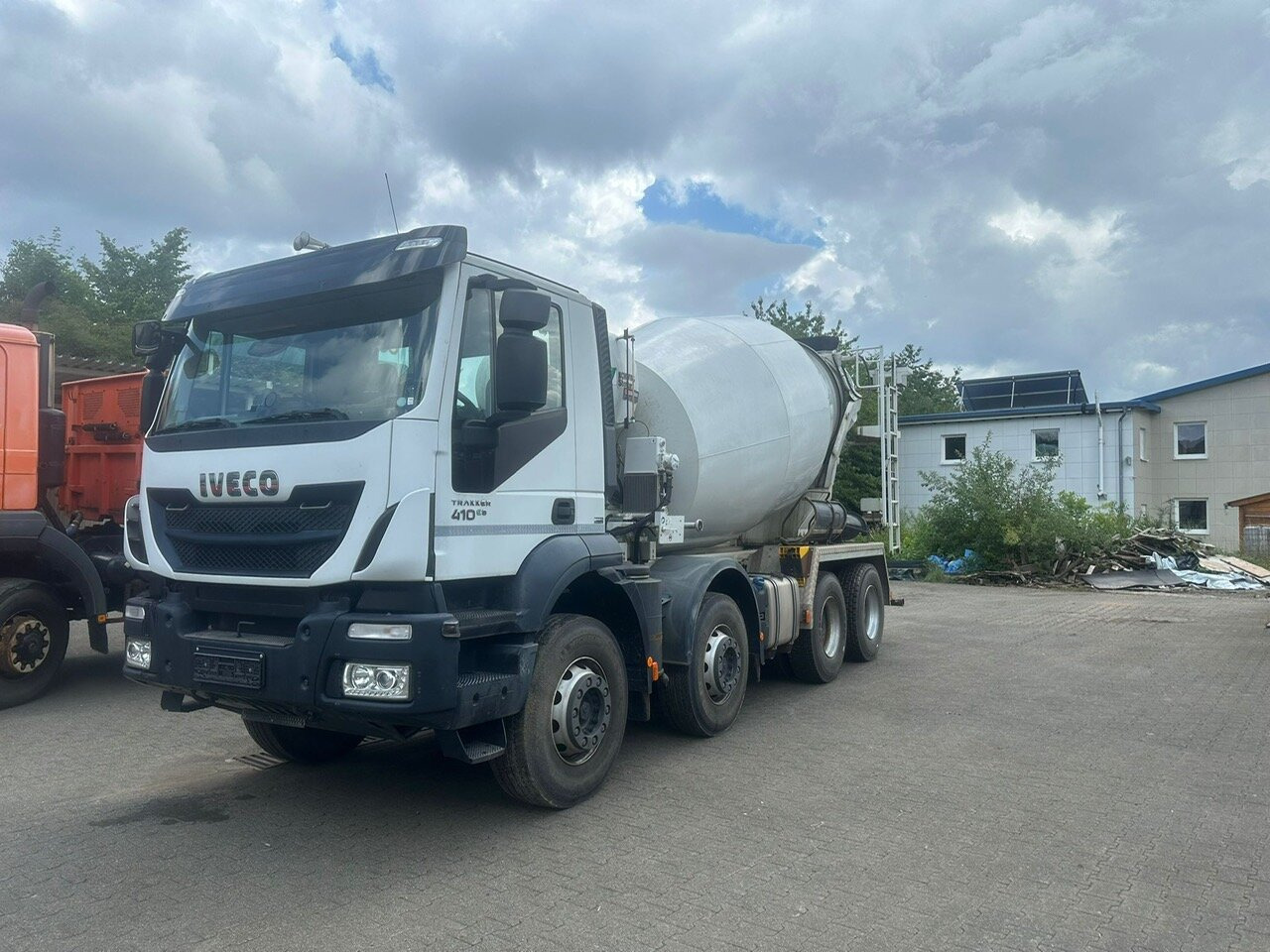 Trakker AD340T41B 8x4 Trakker AD340T41B 8x4, Betonmischer Stetter ca. 9m³ - 混凝土搅拌车:图1 Trakker AD340T41B 8x4 Trakker AD340T41B 8x4, Betonmischer Stetter ca. 9m³ - 混凝土搅拌车:图1