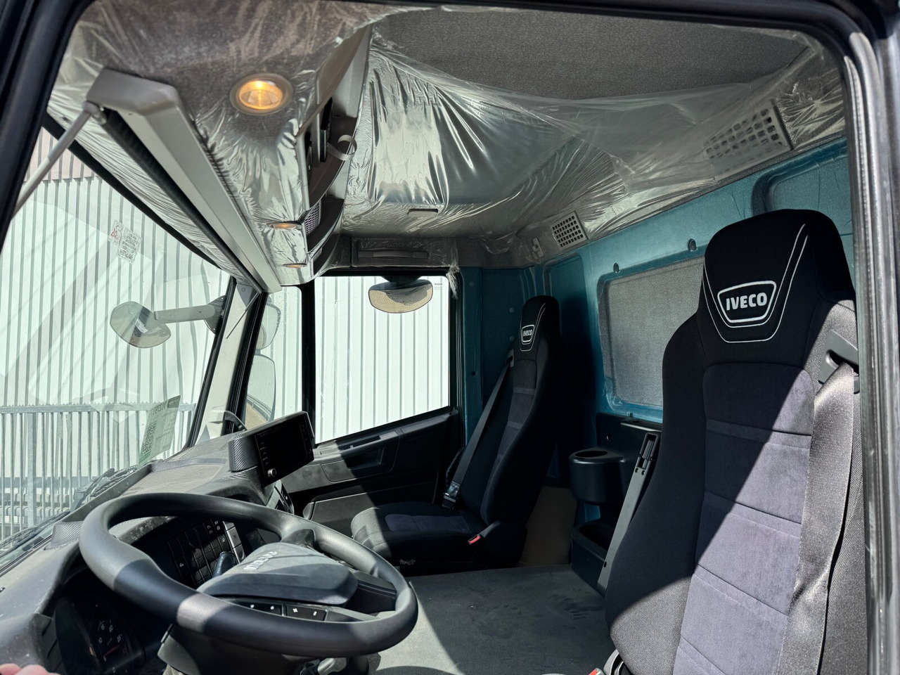 X-Way AD360X40Z/P 8x4 X-Way AD360X40Z/P 8x4 - 翻斗车:图3 X-Way AD360X40Z/P 8x4 X-Way AD360X40Z/P 8x4 - 翻斗车:图3