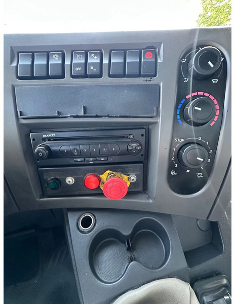 垃圾车 Renault Midlum 220 GARBAGE / MULL + SPRING / SPRING + 175.643 KM + EURO 5:图11 垃圾车 Renault Midlum 220 GARBAGE / MULL + SPRING / SPRING + 175.643 KM + EURO 5:图11