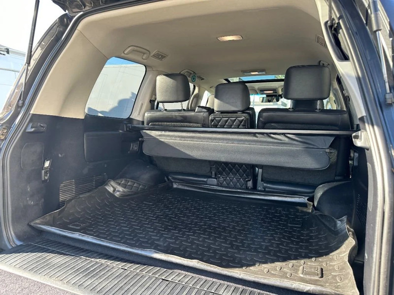 Toyota Land Cruiser V8 LAND CRUISER 200 V8 + CAMERA 360 + FRIDGE + DIESEL + ONLY EXPORT - 越野车:图4 Toyota Land Cruiser V8 LAND CRUISER 200 V8 + CAMERA 360 + FRIDGE + DIESEL + ONLY EXPORT - 越野车:图4