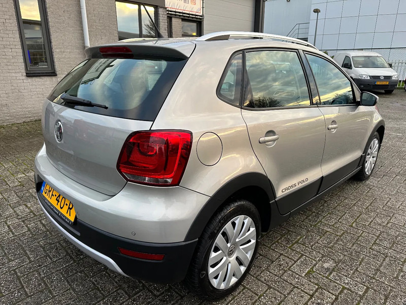 Volkswagen Polo 1.2 TSI CROSS + AUTOMATIC + 101.474 KM + APK/TUV - 掀背车:图5 Volkswagen Polo 1.2 TSI CROSS + AUTOMATIC + 101.474 KM + APK/TUV - 掀背车:图5