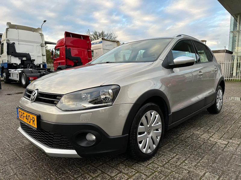 Volkswagen Polo 1.2 TSI CROSS + AUTOMATIC + 101.474 KM + APK/TUV - 掀背车:图1 Volkswagen Polo 1.2 TSI CROSS + AUTOMATIC + 101.474 KM + APK/TUV - 掀背车:图1