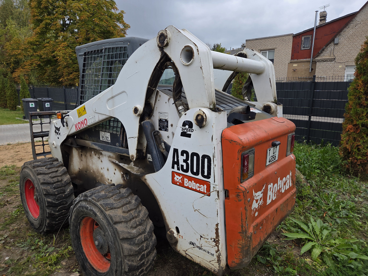 BOBCAT A300 - 滑移装载机:图3 BOBCAT A300 - 滑移装载机:图3