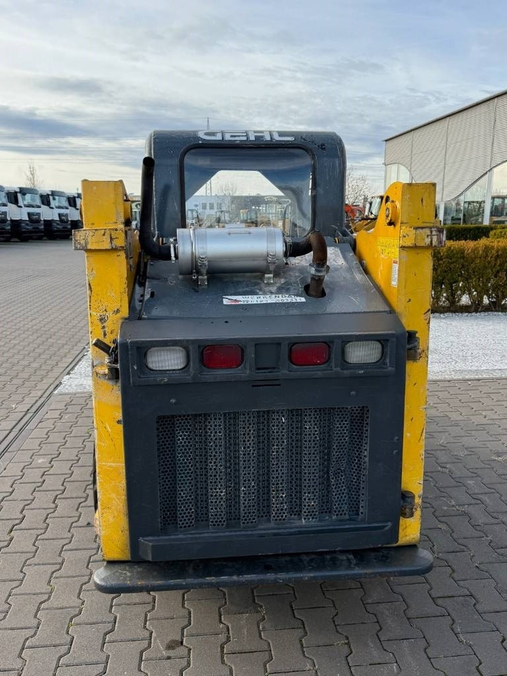 Gehl R 105 - 滑移装载机:图5 Gehl R 105 - 滑移装载机:图5