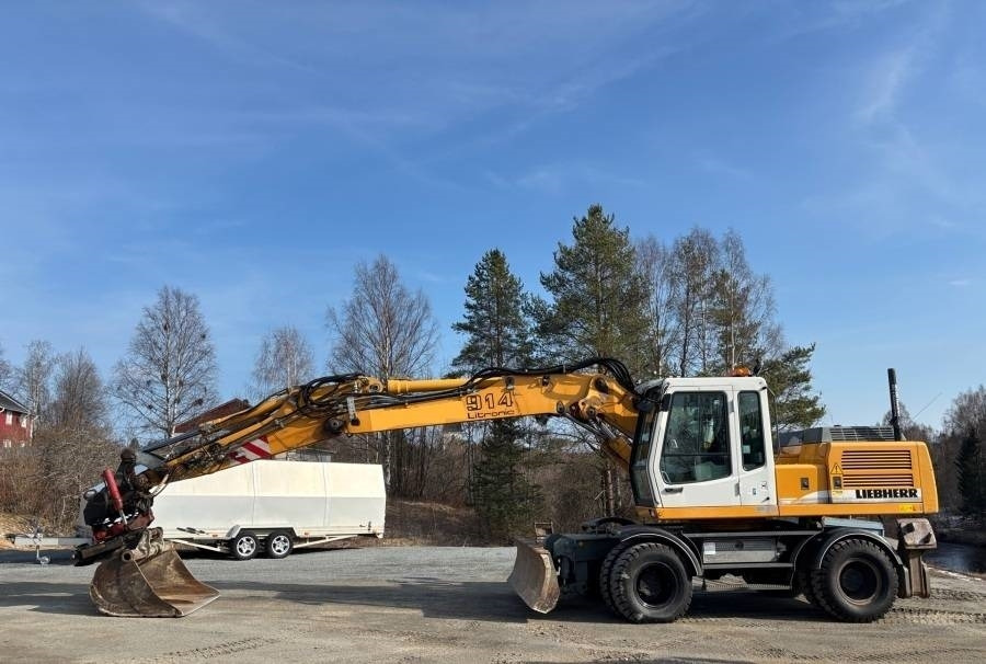 Liebherr A 914 Litronic A2-PL Tiltrotator 30Km/h - 轮式挖掘机:图1 Liebherr A 914 Litronic A2-PL Tiltrotator 30Km/h - 轮式挖掘机:图1