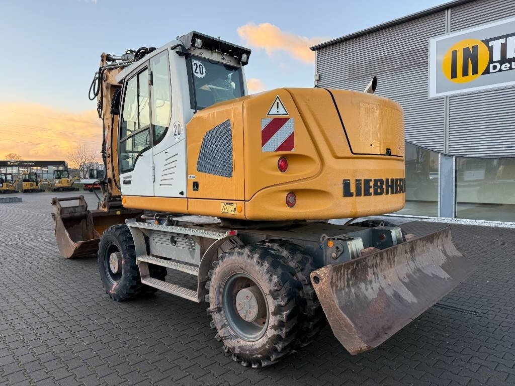 Liebherr A 918 Compact Litronic - 轮式挖掘机:图2 Liebherr A 918 Compact Litronic - 轮式挖掘机:图2