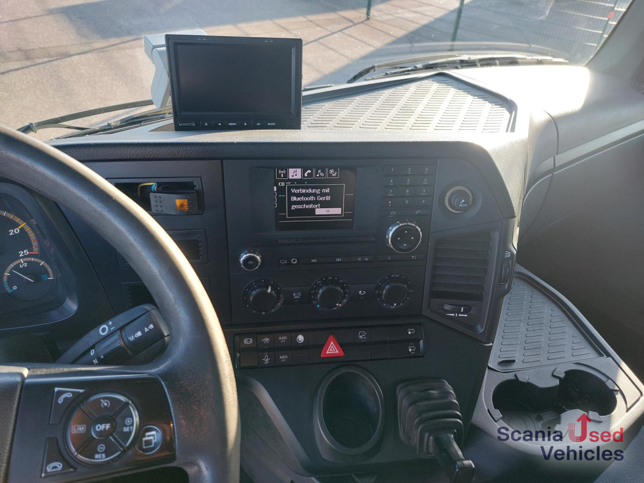 MERCEDES-BENZ Arocs 4142K Abroll Kipper HIAB XR26S51 / AP-Achsen - 翻斗车:图4 MERCEDES-BENZ Arocs 4142K Abroll Kipper HIAB XR26S51 / AP-Achsen - 翻斗车:图4