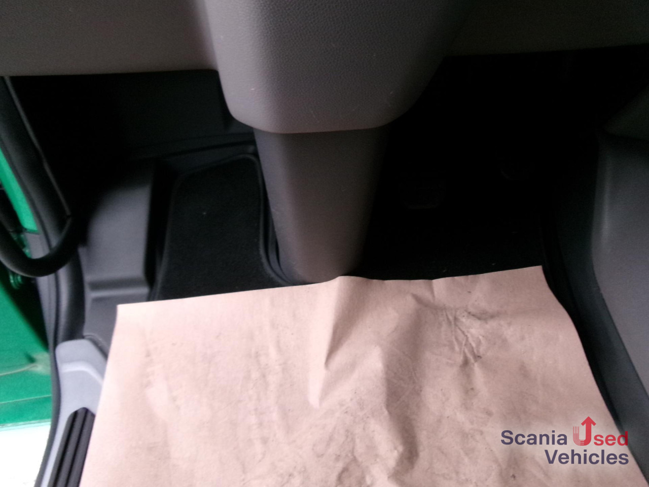 SCANIA R 450 A4x2EB 2 Tanks Standklima TOP!!! - 牵引车:图2 SCANIA R 450 A4x2EB 2 Tanks Standklima TOP!!! - 牵引车:图2