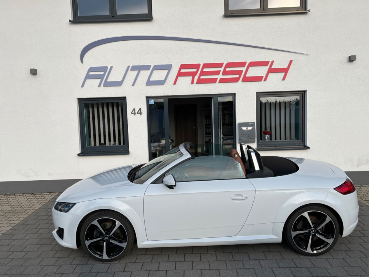 Audi TT Roadster 2.0 TFSI quattro - 汽车:图5 Audi TT Roadster 2.0 TFSI quattro - 汽车:图5