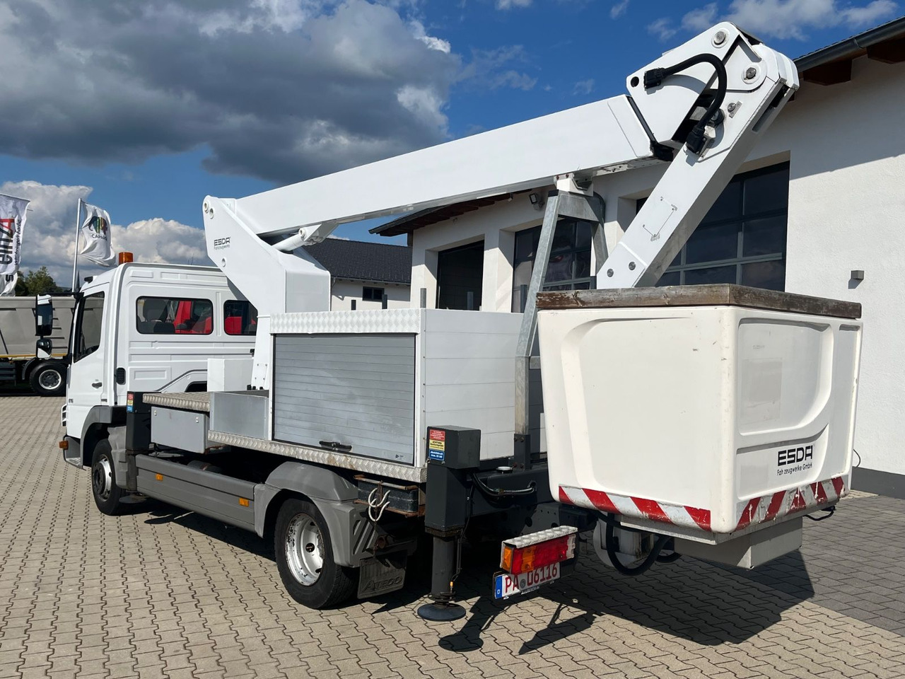 Mercedes-Benz Atego 816 ESDA TG 1800 Steiger 1000V isoliert - 车载空中平台:图5 Mercedes-Benz Atego 816 ESDA TG 1800 Steiger 1000V isoliert - 车载空中平台:图5
