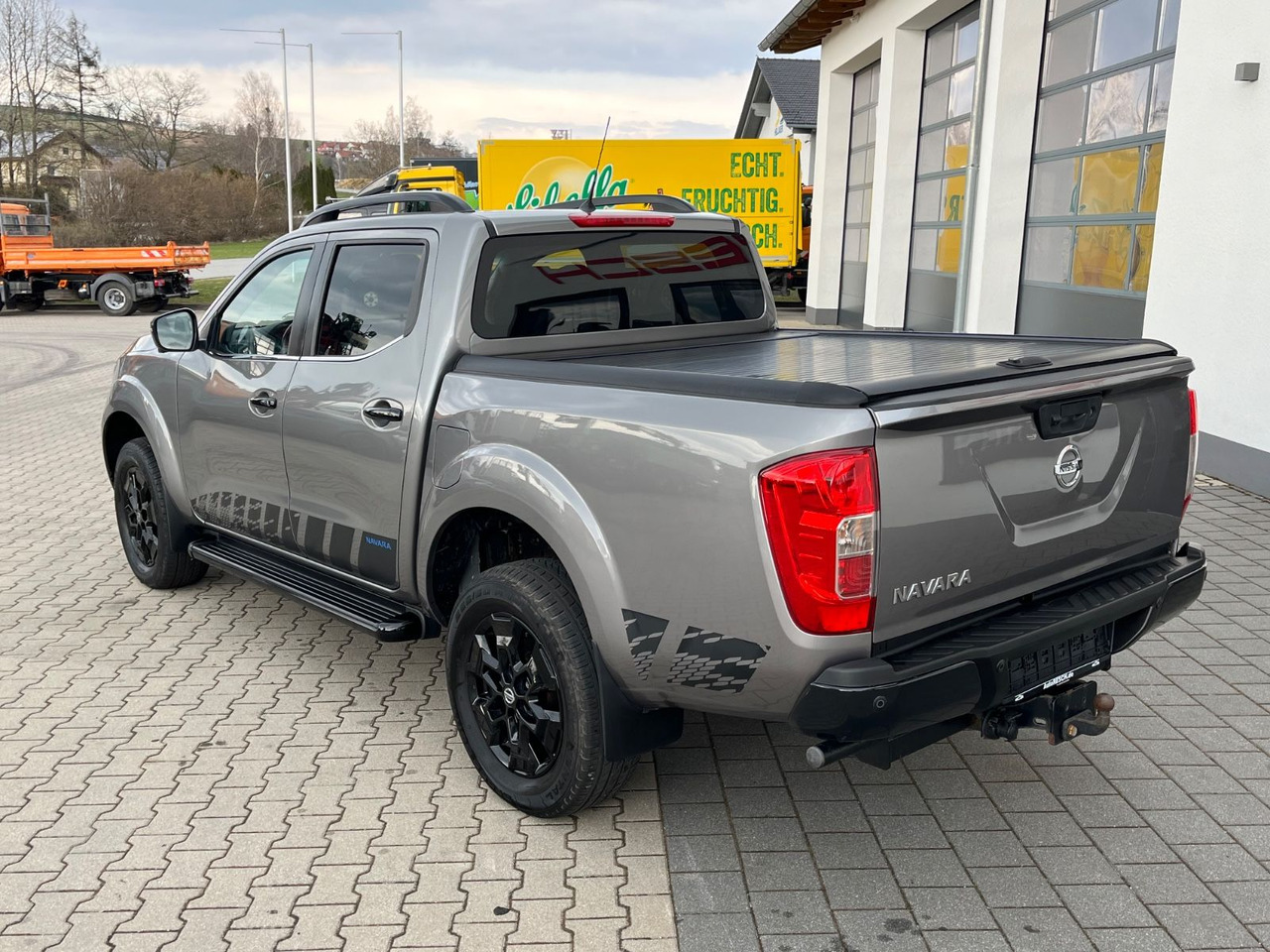 Nissan Navara NP300 N-Guard Double Cab 4x4 - 越野车:图5 Nissan Navara NP300 N-Guard Double Cab 4x4 - 越野车:图5