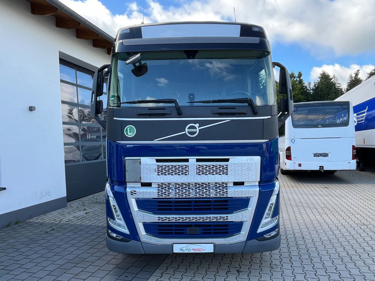 Volvo FH 460 I-SAVE ACC LED neues Modell - 牵引车:图4 Volvo FH 460 I-SAVE ACC LED neues Modell - 牵引车:图4