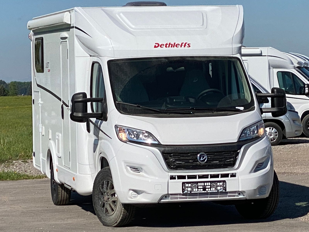 Dethleffs Just Camp T 6812 EB,Hubbett,Längsbetten, Markise - 半集成房车:图4 Dethleffs Just Camp T 6812 EB,Hubbett,Längsbetten, Markise - 半集成房车:图4
