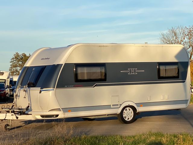 Hobby 495 UL, Einzellbetten, Mover, Vorzelt, - 旅行拖车:图2 Hobby 495 UL, Einzellbetten, Mover, Vorzelt, - 旅行拖车:图2