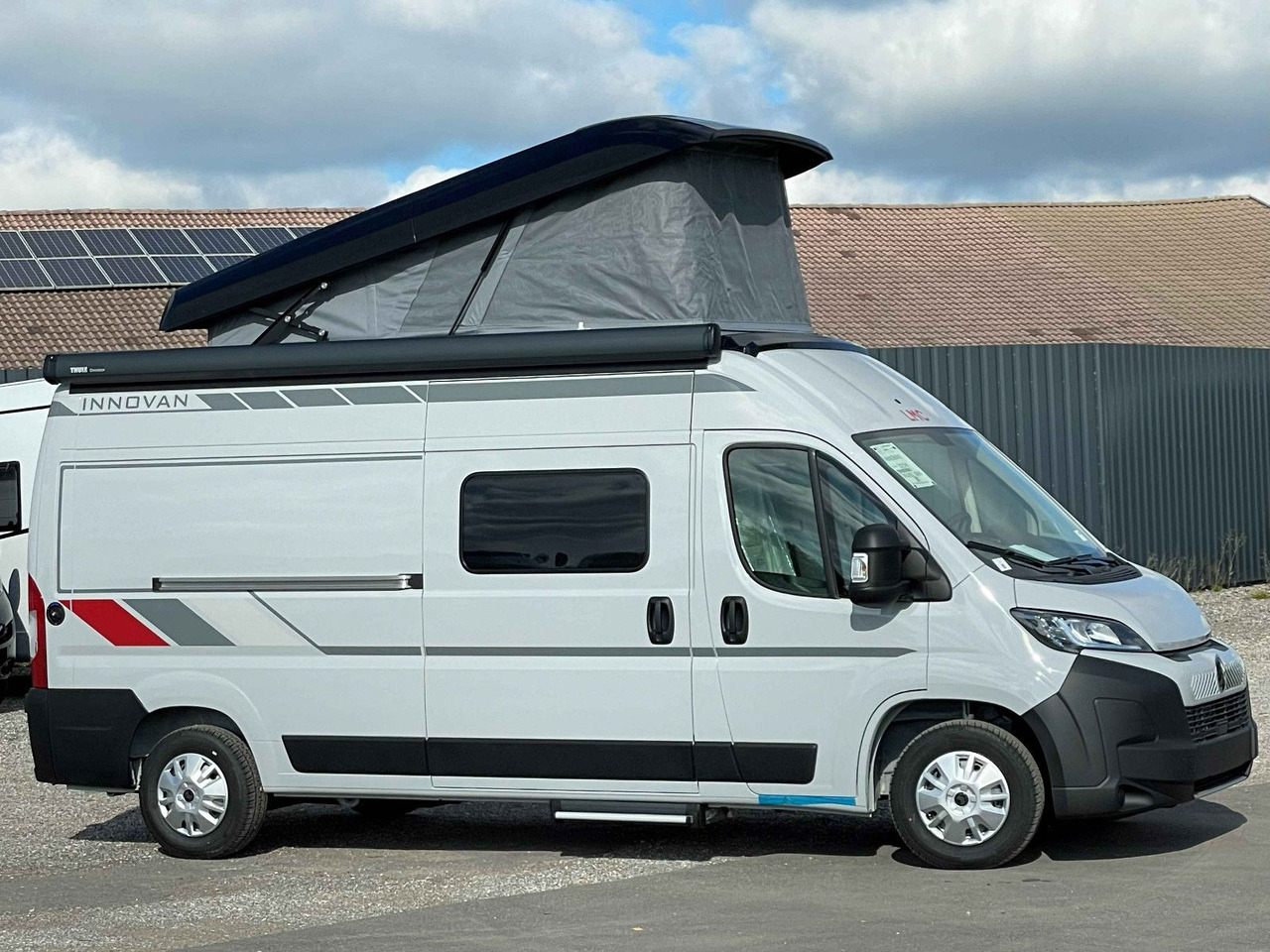 LMC INNOVAN 600 ,ASD, Aufstelldach,26 Modell, - 露营货车:图2 LMC INNOVAN 600 ,ASD, Aufstelldach,26 Modell, - 露营货车:图2