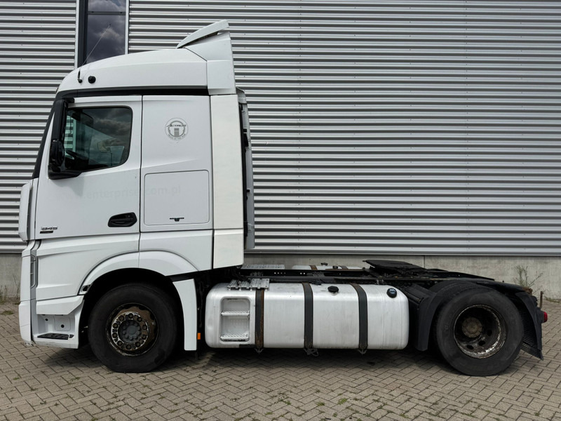 Mercedes-Benz Actros 1845 / Euro 5 / 2 Tanks / 2 In Stock - 牵引车:图5 Mercedes-Benz Actros 1845 / Euro 5 / 2 Tanks / 2 In Stock - 牵引车:图5