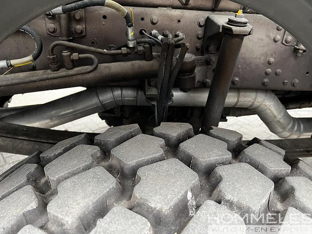 新的 罐车 Iveco 340E42 8x8：图10