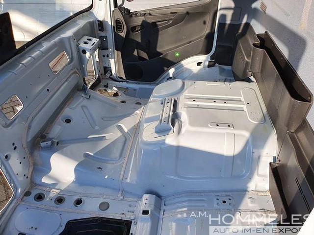 Mercedes-Benz Atego - 驾驶室和内部:图2 Mercedes-Benz Atego - 驾驶室和内部:图2