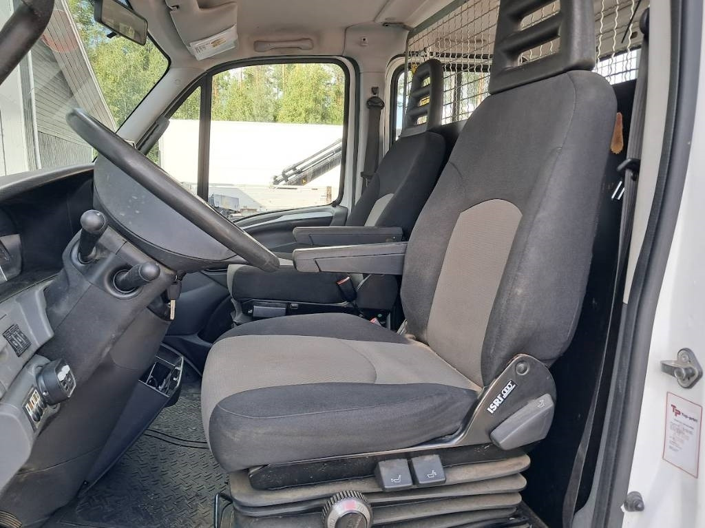 Iveco Daily 70 C17 Doppel 3.0 - 栏板式/ 平板卡车:图4 Iveco Daily 70 C17 Doppel 3.0 - 栏板式/ 平板卡车:图4