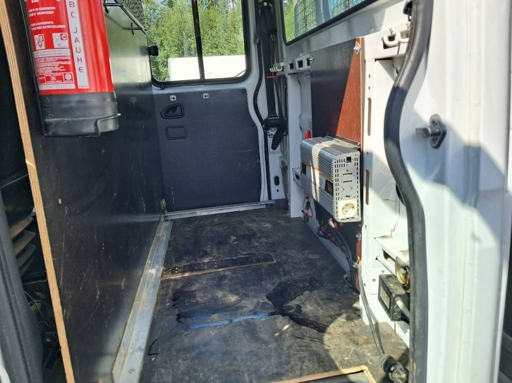 Iveco Daily 70 C17 Doppel 3.0 - 栏板式/ 平板卡车:图5 Iveco Daily 70 C17 Doppel 3.0 - 栏板式/ 平板卡车:图5