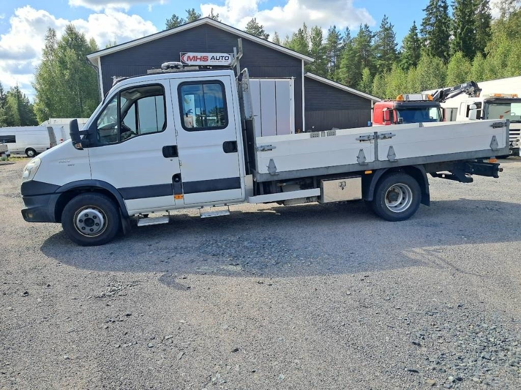 Iveco Daily 70 C17 Doppel 3.0 - 栏板式/ 平板卡车:图2 Iveco Daily 70 C17 Doppel 3.0 - 栏板式/ 平板卡车:图2