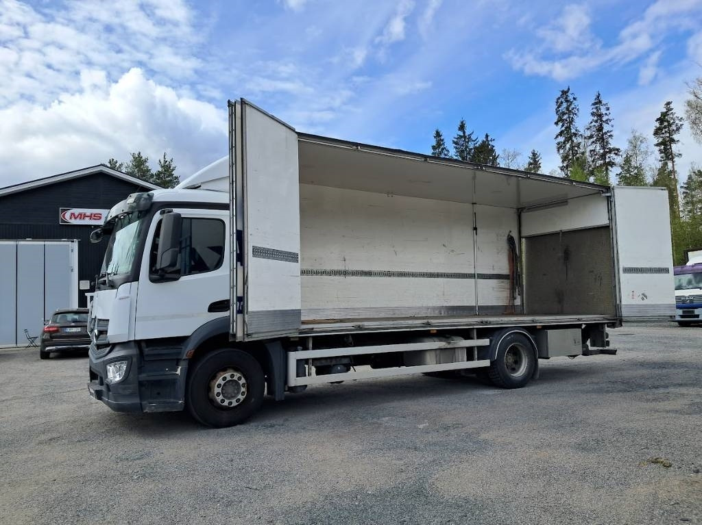 Mercedes-Benz Antos 1824L  - 厢式卡车:图1 Mercedes-Benz Antos 1824L  - 厢式卡车:图1