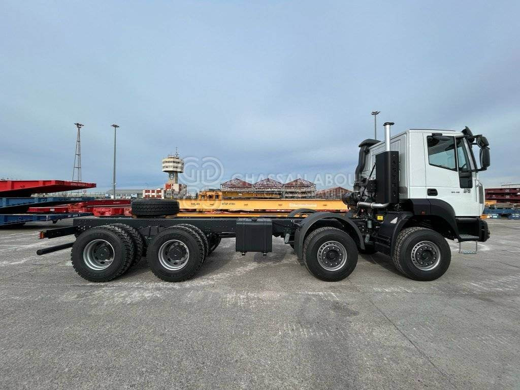 BARCELONA ASTRA CHASSIS 8×4 (HD9 84.42) MY24 - 驾驶室底盘卡车:图3 BARCELONA ASTRA CHASSIS 8×4 (HD9 84.42) MY24 - 驾驶室底盘卡车:图3