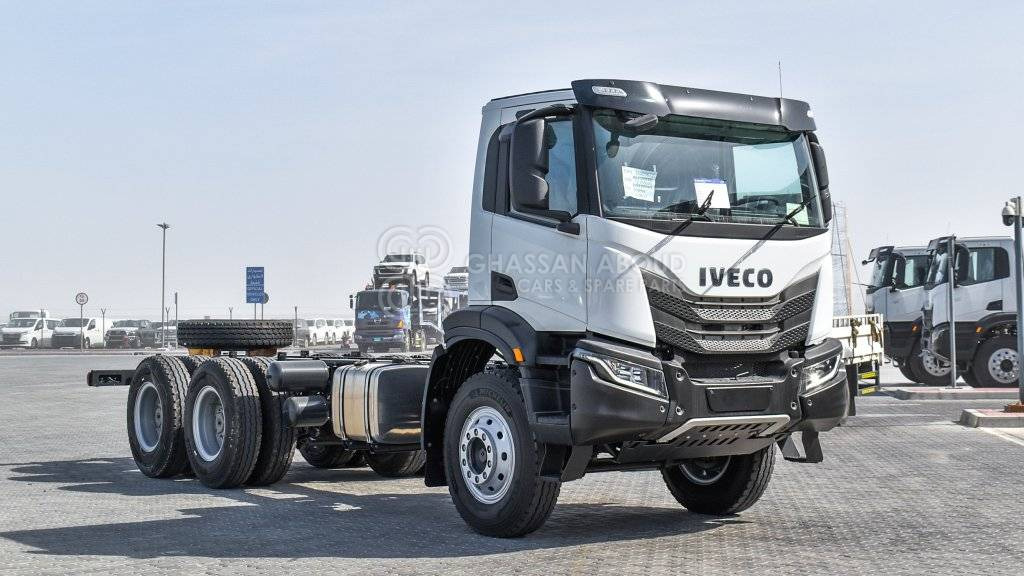 IVECO T-WAY Chassis 6×4 AD380T47H WHEELBASE 4500 MY24 - 驾驶室底盘卡车:图3 IVECO T-WAY Chassis 6×4 AD380T47H WHEELBASE 4500 MY24 - 驾驶室底盘卡车:图3