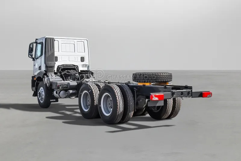 Iveco T-WAY AD380T47H 6x4 R24 Tyres Chassis - Barcelona Stock - 驾驶室底盘卡车:图2 Iveco T-WAY AD380T47H 6x4 R24 Tyres Chassis - Barcelona Stock - 驾驶室底盘卡车:图2