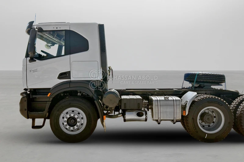 Iveco T-WAY AT720T47TH 6×4 R24 Tyres Tractor Head - Barcelona Stock - 牵引车:图2 Iveco T-WAY AT720T47TH 6×4 R24 Tyres Tractor Head - Barcelona Stock - 牵引车:图2