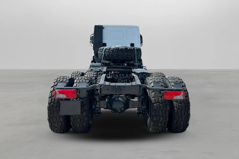 Iveco T-WAY AT720T47WTH 6x6 R20 Tyres Tractor Head - Barcelona Stock - 牵引车:图3 Iveco T-WAY AT720T47WTH 6x6 R20 Tyres Tractor Head - Barcelona Stock - 牵引车:图3