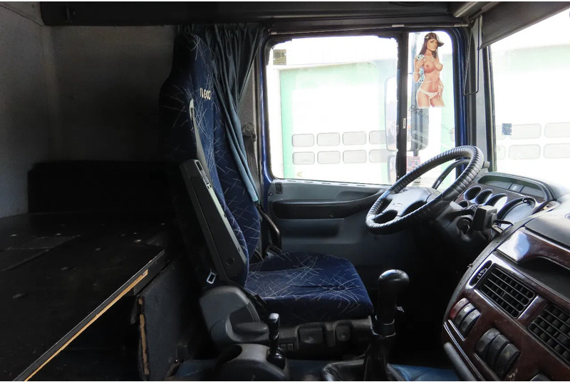 牵引车 DAF XF 530 type E4, Manual!!!:图12 牵引车 DAF XF 530 type E4, Manual!!!:图12