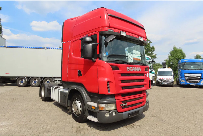 Scania R440 2 tanks Frigo, 927381km, no rust chassis - 牵引车:图1 Scania R440 2 tanks Frigo, 927381km, no rust chassis - 牵引车:图1