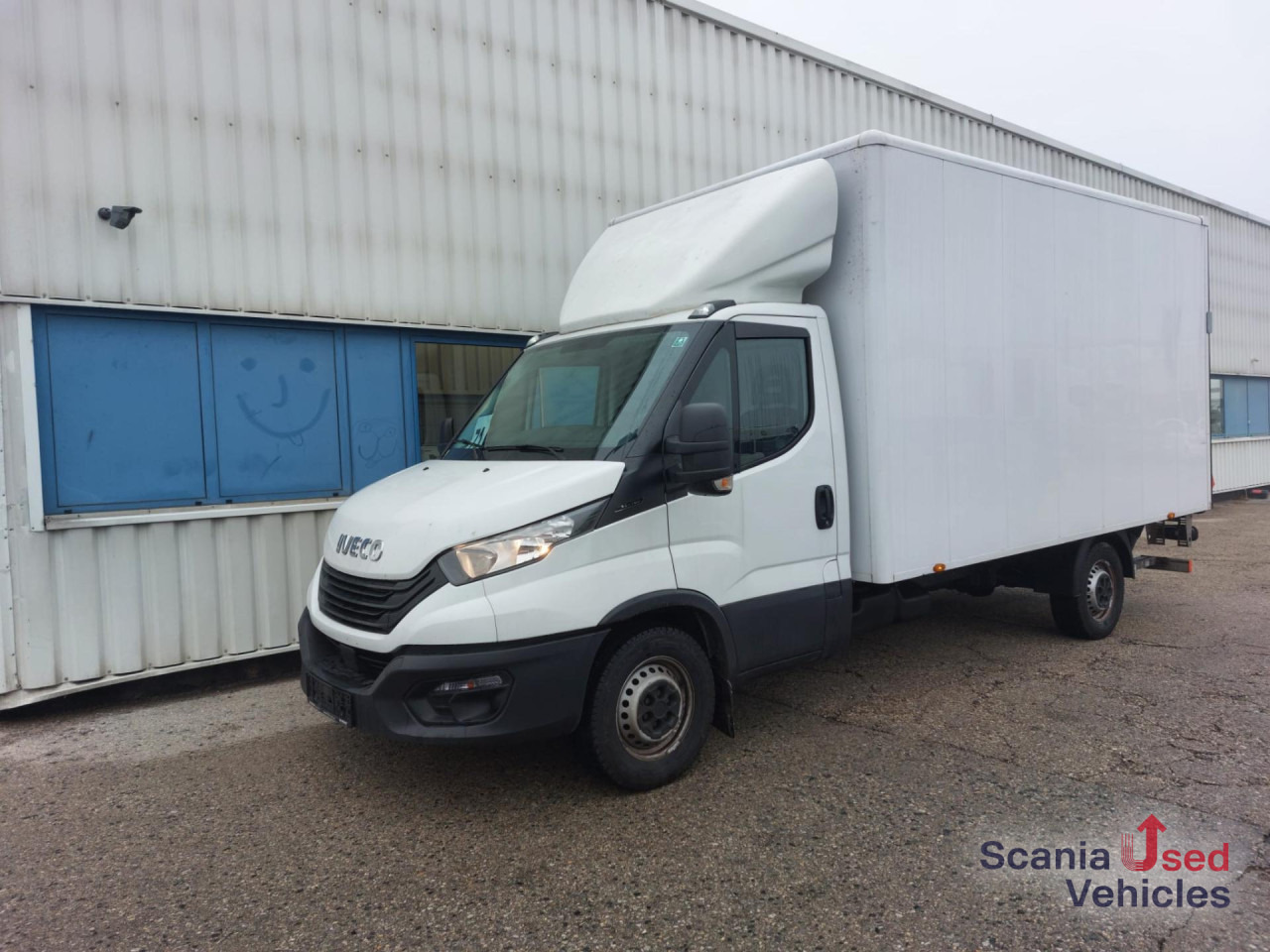 IVECO 35 C 16 Koffer Ladebordwand - 厢式货车:图1 IVECO 35 C 16 Koffer Ladebordwand - 厢式货车:图1